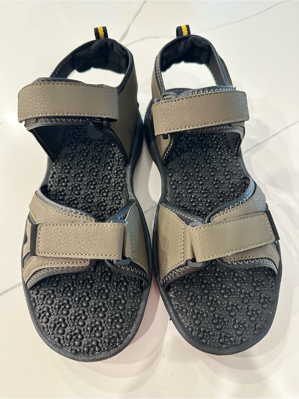 Everest Lykken II Sandals – Men’s Size 10 – Olive – New in Box